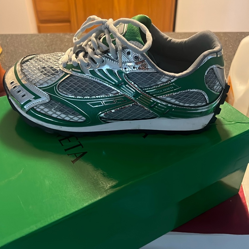 Bottega sneakers